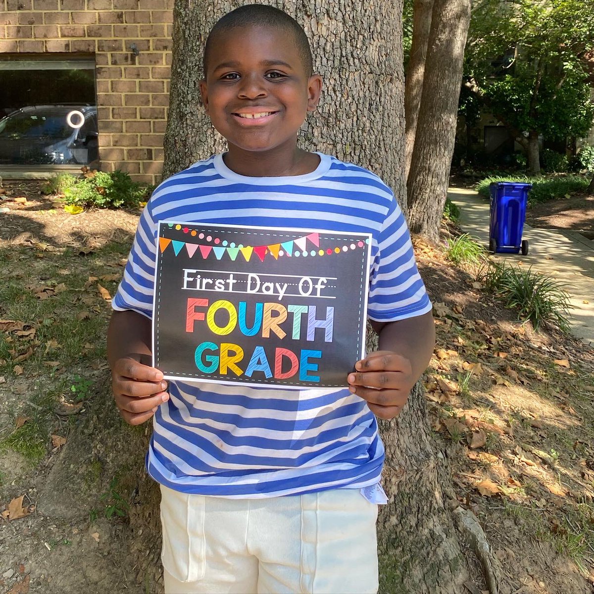 EdTechMsWilkes's tweet photo. Watch out now! 4th grader in full effect!!!!! Happy New Year Howard County! Praying for a safe, engaging, and fun 2022-2023 School Year #HCPSSFirstDay https://t.co/a6WOzvb6zI