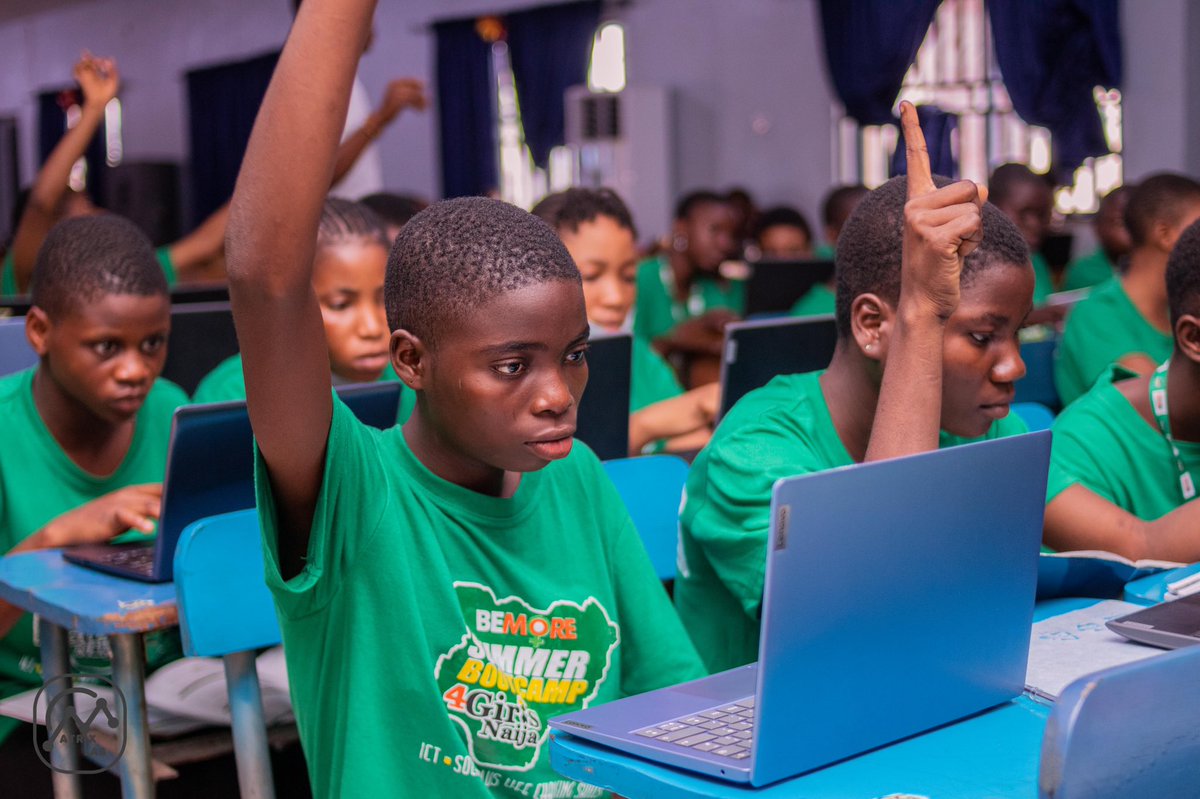 ismeTommie's tweet photo. Grooming a girl child is important mostly in things they think they can’t partake in . Thanks to the bemore initiative program for giving the girl child a chance in tech 
@MatrixLabng 
#Girlsintech
#MatrixLab
#Bemore https://t.co/fFgWIGESWr