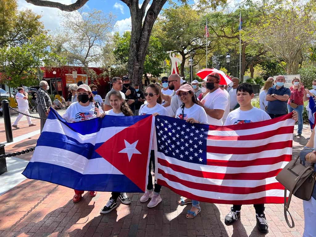 <a href="/POTUS/">President Donald J. Trump</a> <a href="/VP/">Vice President JD Vance</a> <a href="/USEmbCuba/">Embajada de los Estados Unidos en Cuba</a> <a href="/WHAAsstSecty/">Bureau of Western Hemisphere Affairs</a> <a href="/Cartajuanero/">Juan S. Gonzalez</a> <a href="/MaElviraSalazar/">María Elvira Salazar 🇺🇸</a> #categoryF2B The borders letting pass all illegal immigrants who arrive and Cuban families waiting for legal immigration for more than 5 years.  do you think this is logical? More appointments HELP US