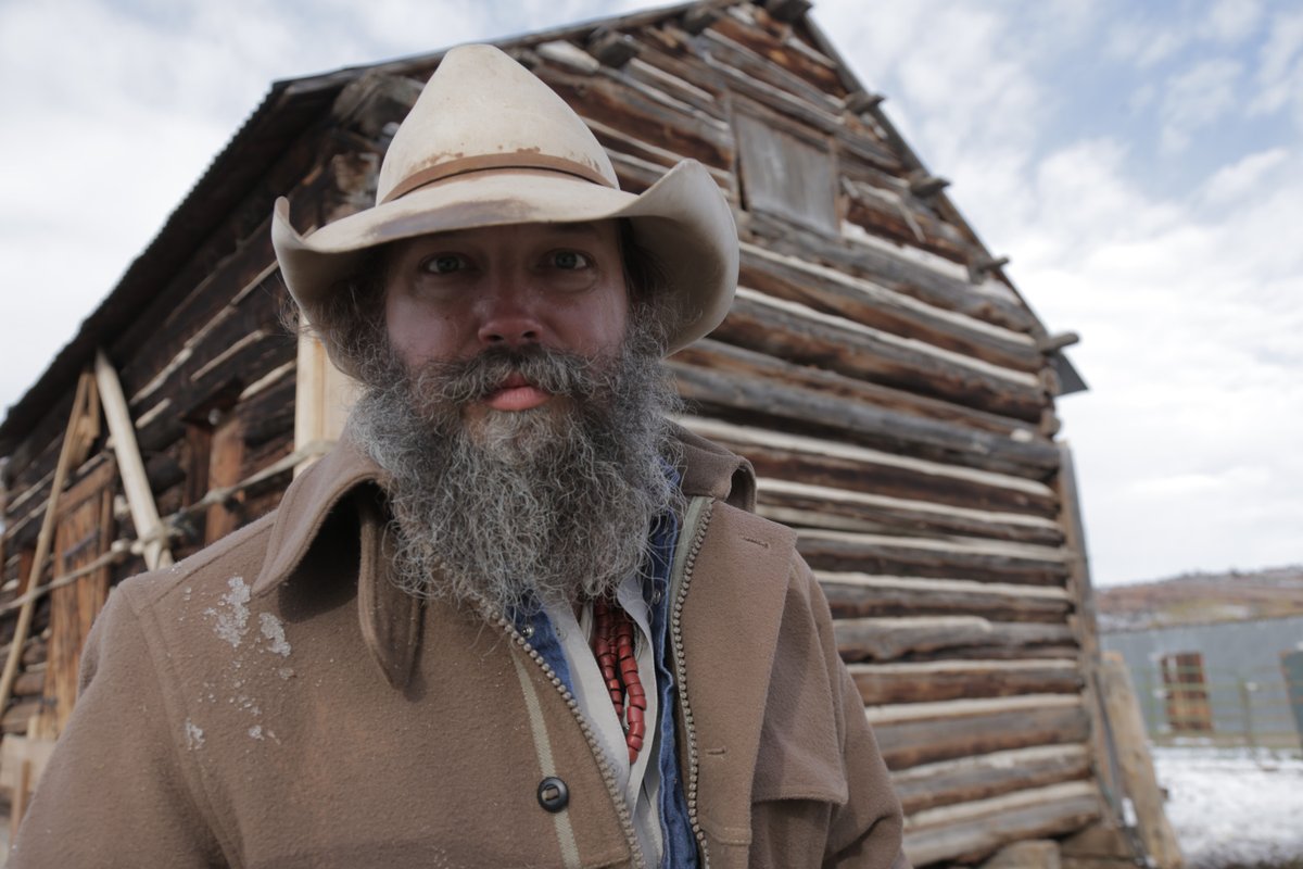 Who's excited for the #MountainMen Season Premiere on Thursday at 8/7 on #History? 😱I Know we are! 🙋‍♂️