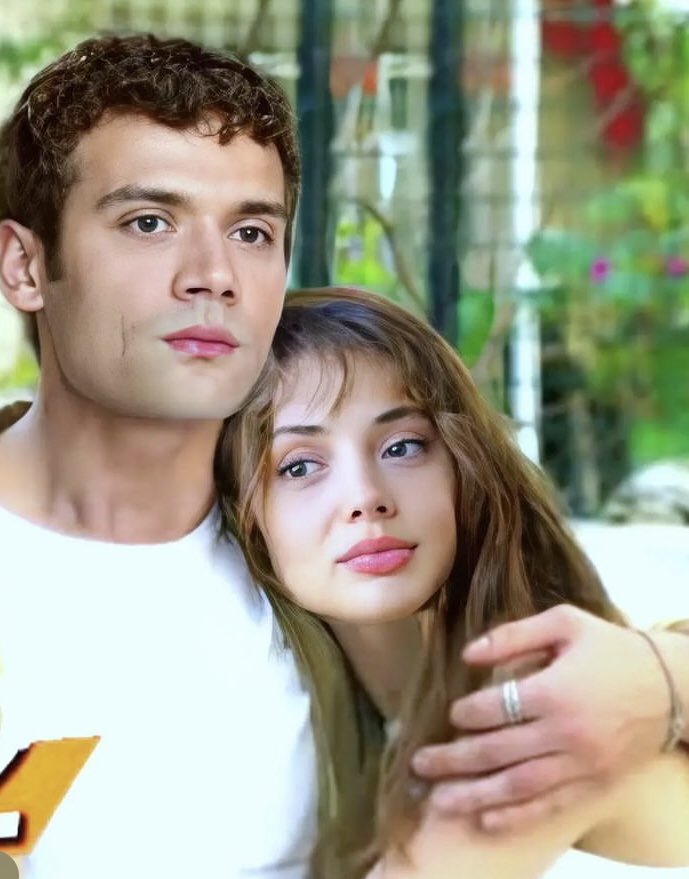 Dev Anket  ! Sizce Hangisi 
#Ekkan ise beğen ve rt 
#EgZey ise yorum yap 
Takip etmeden kullanılan oylar geçersizdir! #Tozluyaka #duybeni̇ #EgZey #ekkan