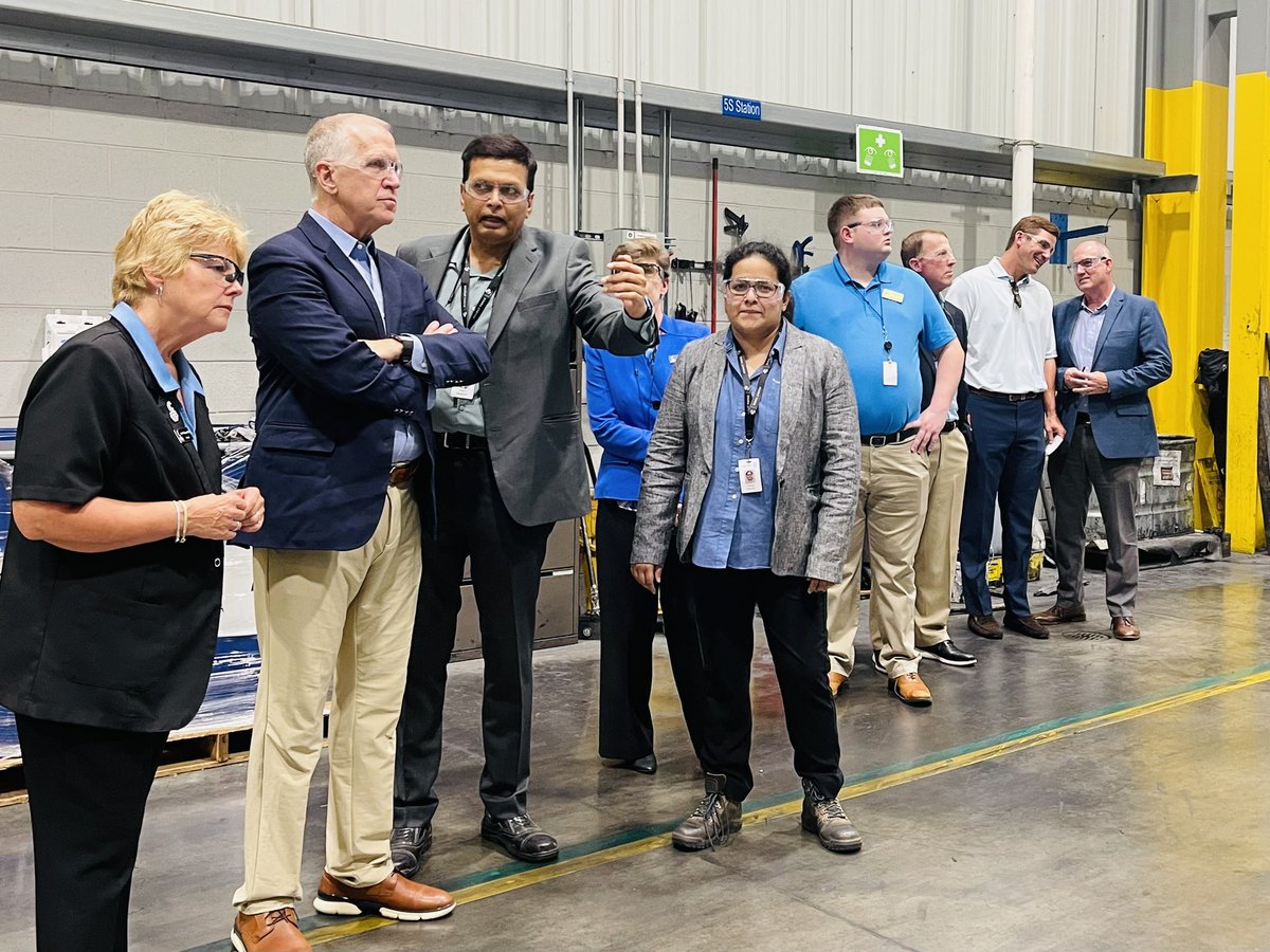 MegReeceBrown's tweet photo. At @forge_bharat - a company that designs, produces, and supplies aluminum and steel automotive components - we heard about the good jobs they’ve brought to the community and how they’ve built a family atmosphere where “if you are ready to work…we can teach you.”  @iamcccc https://t.co/C6Qv0jhoFc
