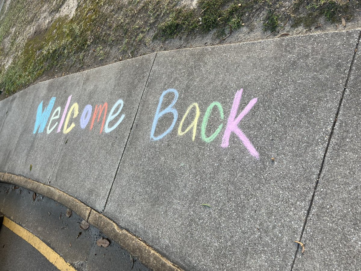 FairOaksHCPS's tweet photo. We had a great first day! Can’t wait to see everyone again tomorrow! @ShaundellHamlin #championmindset3 https://t.co/cMrfNcpBaf