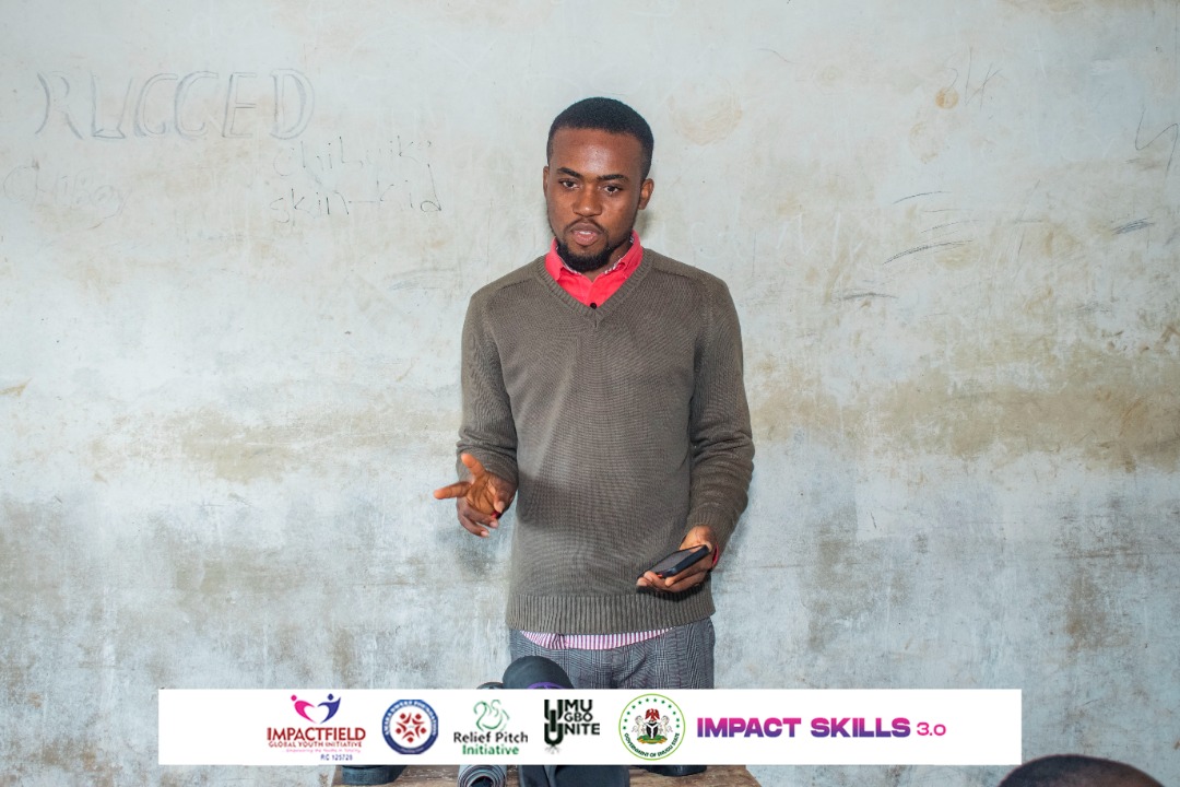 impactfield_'s tweet photo. Impactfield Global Youth Initiative in collaboration with Amaka Nweke Foundation, Relief Pitch, Umu Igbo Unite and Office of Public Enlightenment Government House on 26th August empowered youths/teens of Agba Umana in Ezeagu LGA Enugu State with various skills under the project https://t.co/WYjmSnMTUd