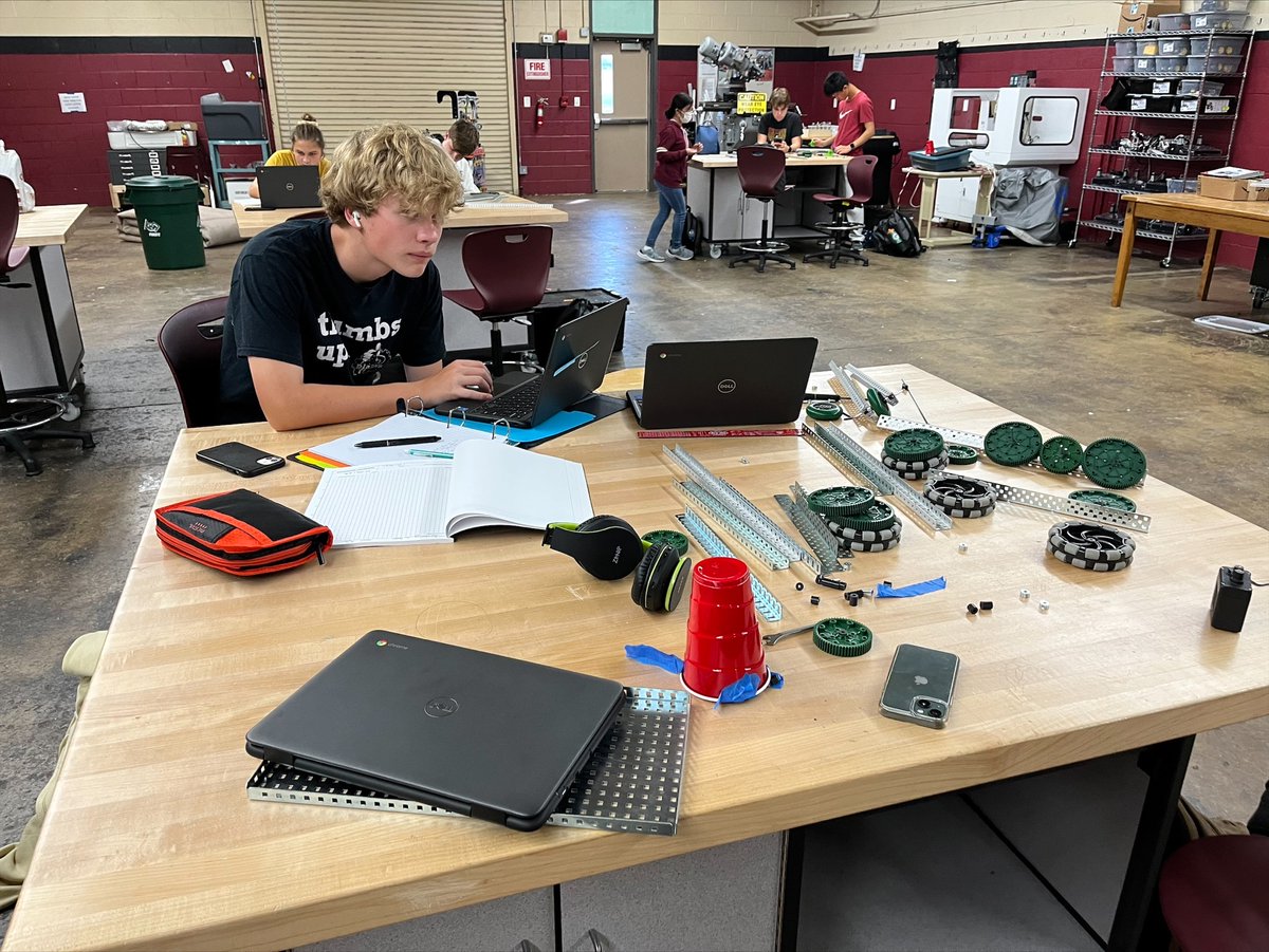 Topper Robotics 3984 tweet media