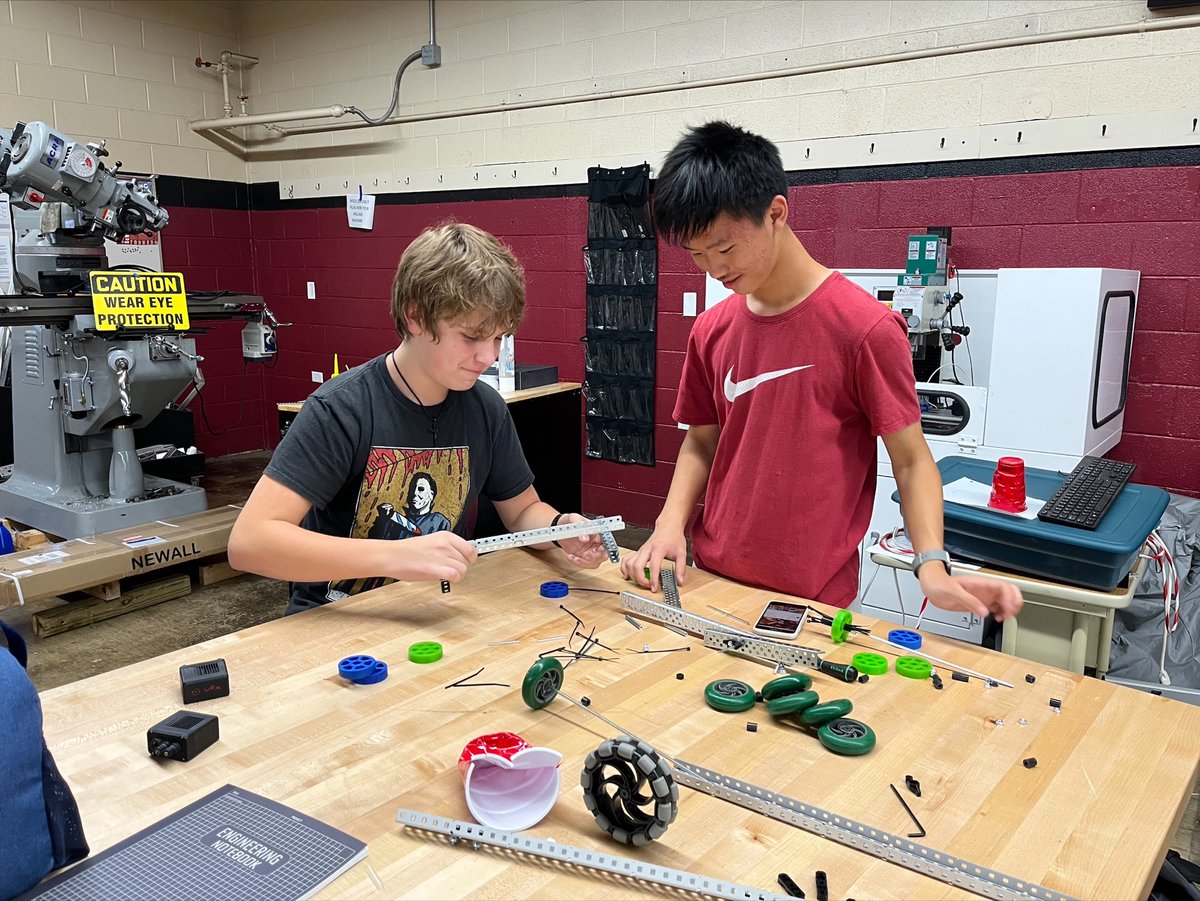 Topper Robotics 3984 tweet media