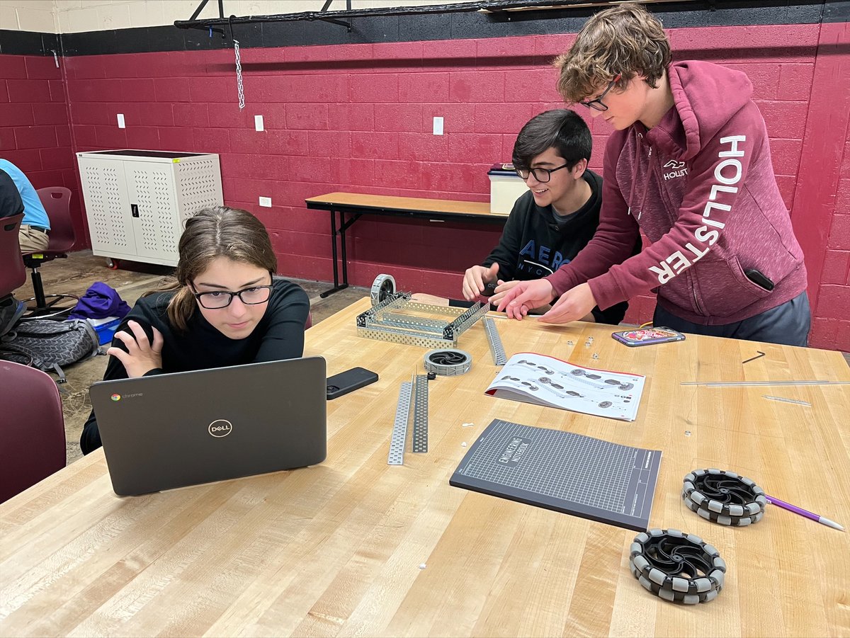 Topper Robotics 3984 tweet media