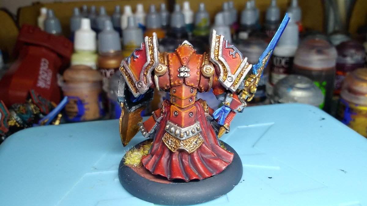 VgArcheology's tweet image. Finally I finished my Cinnerator for MK4. I really hope they do well. The left one i painted about 4-5 years ago. #Warmachine #Menoth #miniaturemonday