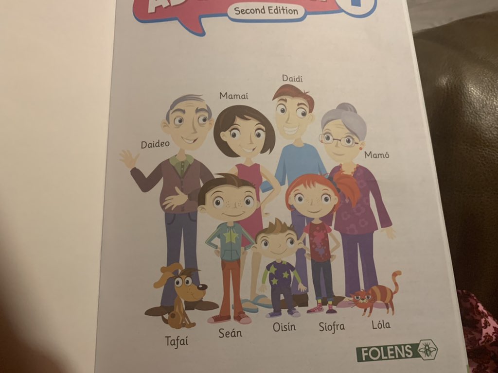 katiechuirte's tweet photo. @FolensIreland GRMA! Ní raibh ainm Síofra riamh feicthe againn i leabhair cheana féin.
Tá ár Síofra, 6, ar bís. https://t.co/O6AJRnSPZC