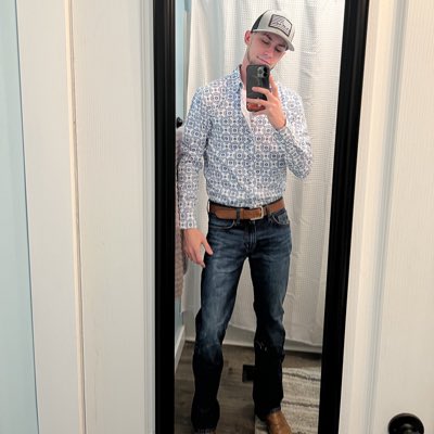 Jonathan7667's tweet photo. #NewProfilePic https://t.co/kFEdcVAJl8