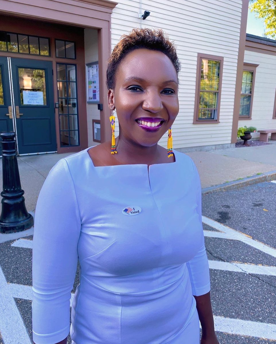 Vivian4StateRep's tweet photo. I did a thing…. 

I voted to be the next #StateRep for the #14thMiddlesex District. It was special to do this with my girls and thereafter dropped them off for their first day of school. 

Yes, the life of a working mom running for office. 

#EarlyVoting #firstdayofschool https://t.co/cPvuCkWSpv