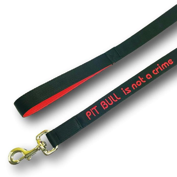 EvilCollar's tweet photo. 😍 Guinzaglio Pit Bull is not a Crime 2020 😍 
solo da EvilCollar a partire da €36.00. 

🚨Shop now 👉 https://t.co/RQs9OKFjSi

#customcollars #collari #collaripersonalizzati #dogs #dogslife #staffy #staffylovers #pitbull #evilcollar #dog #americanbully #doggo #dogcollars https://t.co/9bj2W1qkQ2