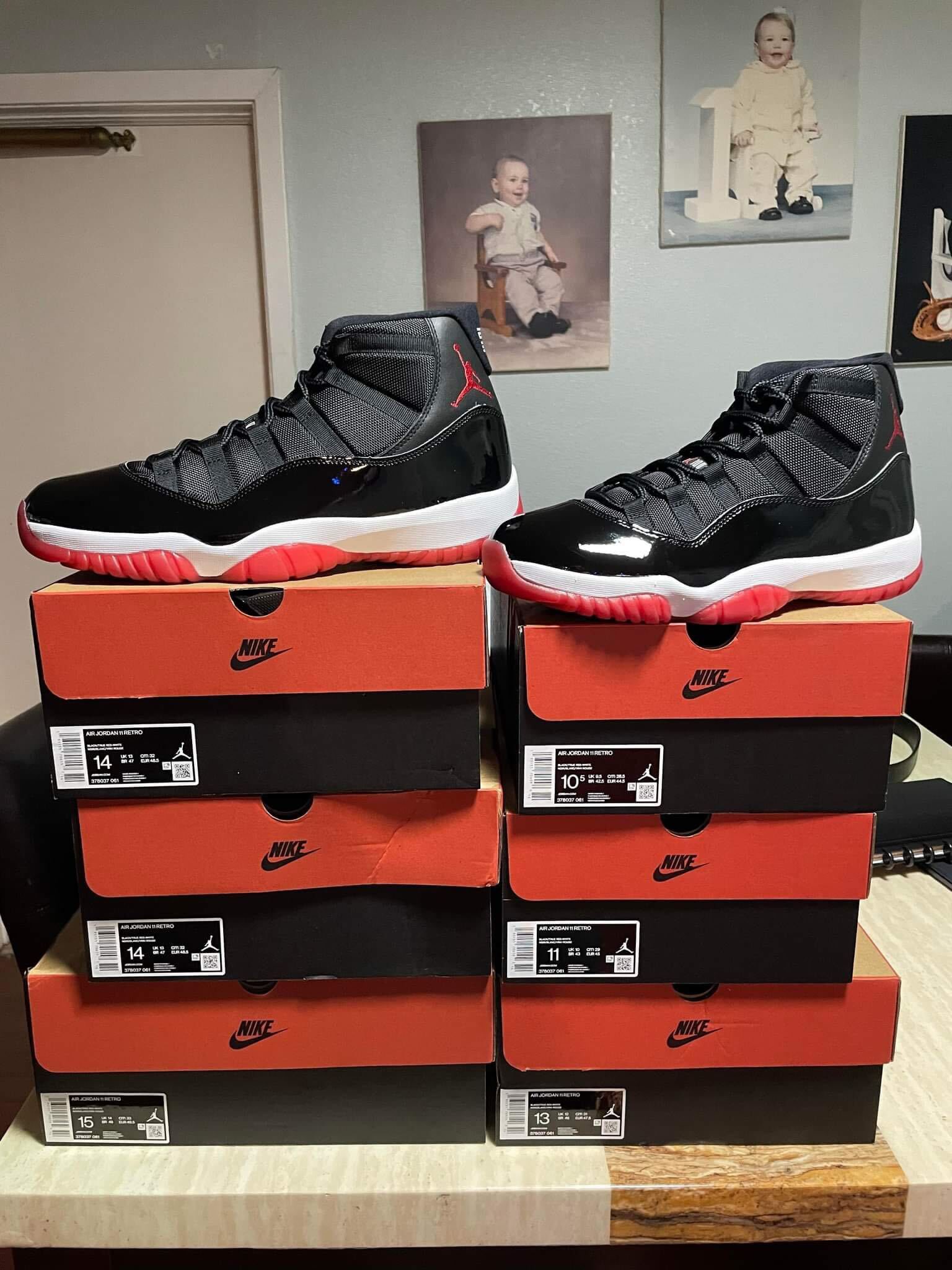 Udfyld tyngdekraft springvand Nice Kicks on Twitter: "A Nike Store in San Antonio recently restocked Air  Jordan 11 “Playoffs” 😳😳 https://t.co/ZvdD85mnnF" / Twitter