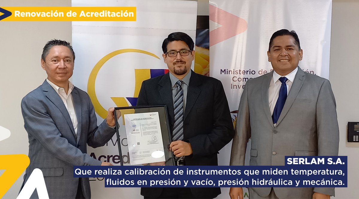 SAE_EC's tweet photo. Laboratorio @Serlam_Ec recibió la Renovación de #AcreditaciónSAE. Director del SAE, @Echeverria_CM, entregó el certificado de su competencia en el área de calibración de instrumentos que miden temperatura, fluidos en presión y vacío, presión hidráulica y mecánica, en industrias. https://t.co/mRtU8vkP47