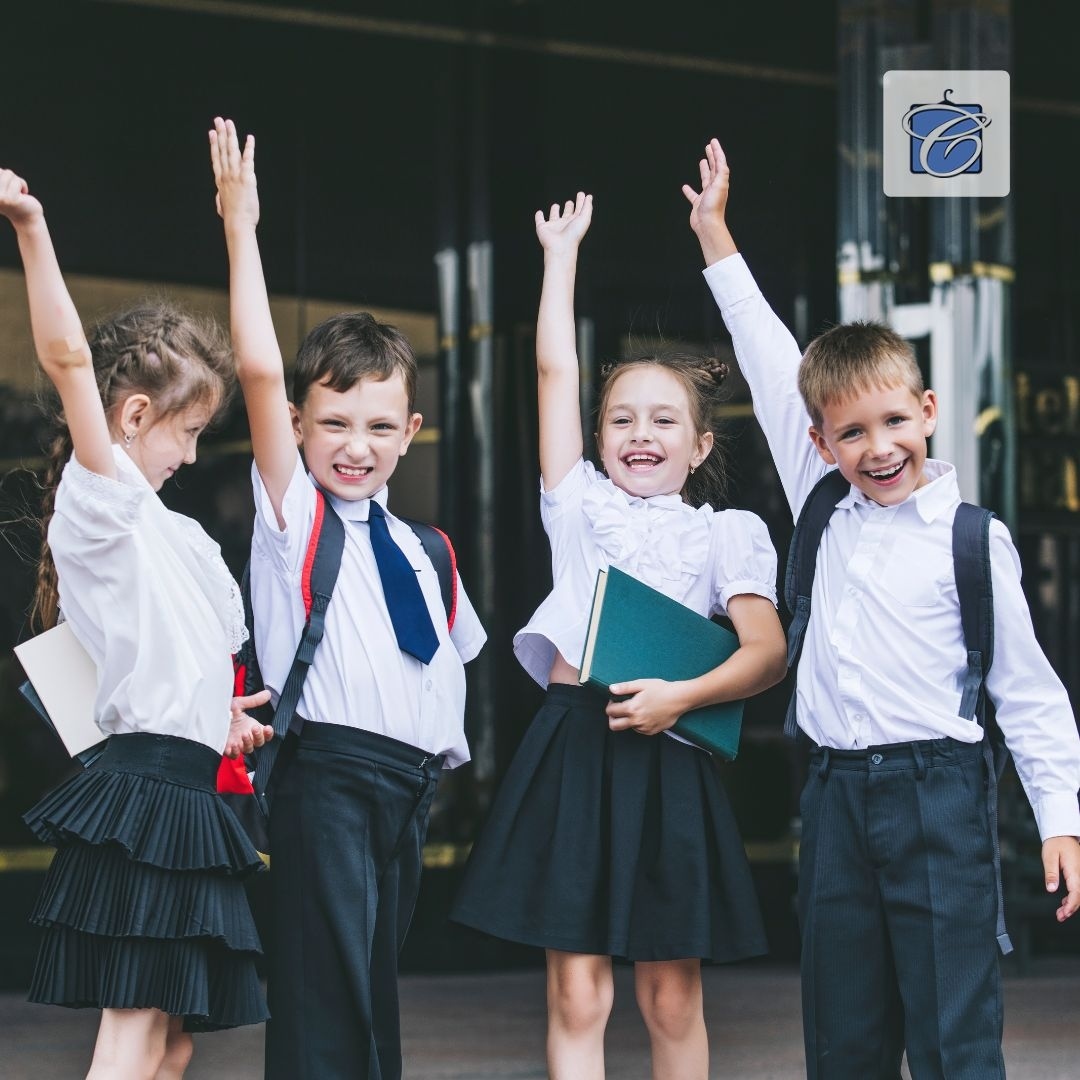 clear_cleaners's tweet photo. Busy with your kids' school activities and homework? ⁠
Let us take laundry off your to-do list so you can focus on more important things.⁠
Book a free laundry pick-up today. Call (800) 801-0010.⁠
⁠
#CrystalClearCleaners #drycleananddelivery #drycleaninginorangecounty https://t.co/gj8EzLjoUw