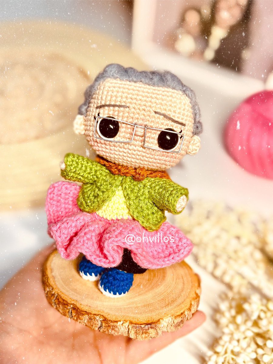 ohvillos's tweet photo. Qué bonito se siente trabajar en algo que te apasiona 🧡

Si te gustó mi trabajo, me ayudas mucho con un comentario o tu RT ✨ para así poder llegar a más personitas interesadas en mi arte 🧶 https://t.co/WdZfWtnZII