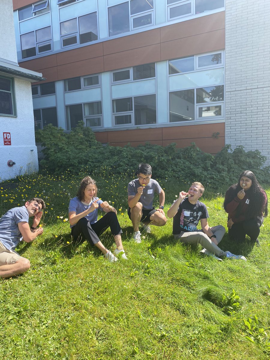 theleoching's tweet photo. I use all my senses. I am aware of detail @ubcIBEd #UBCBEd2023 #researchskills https://t.co/WKAo8xTz4k