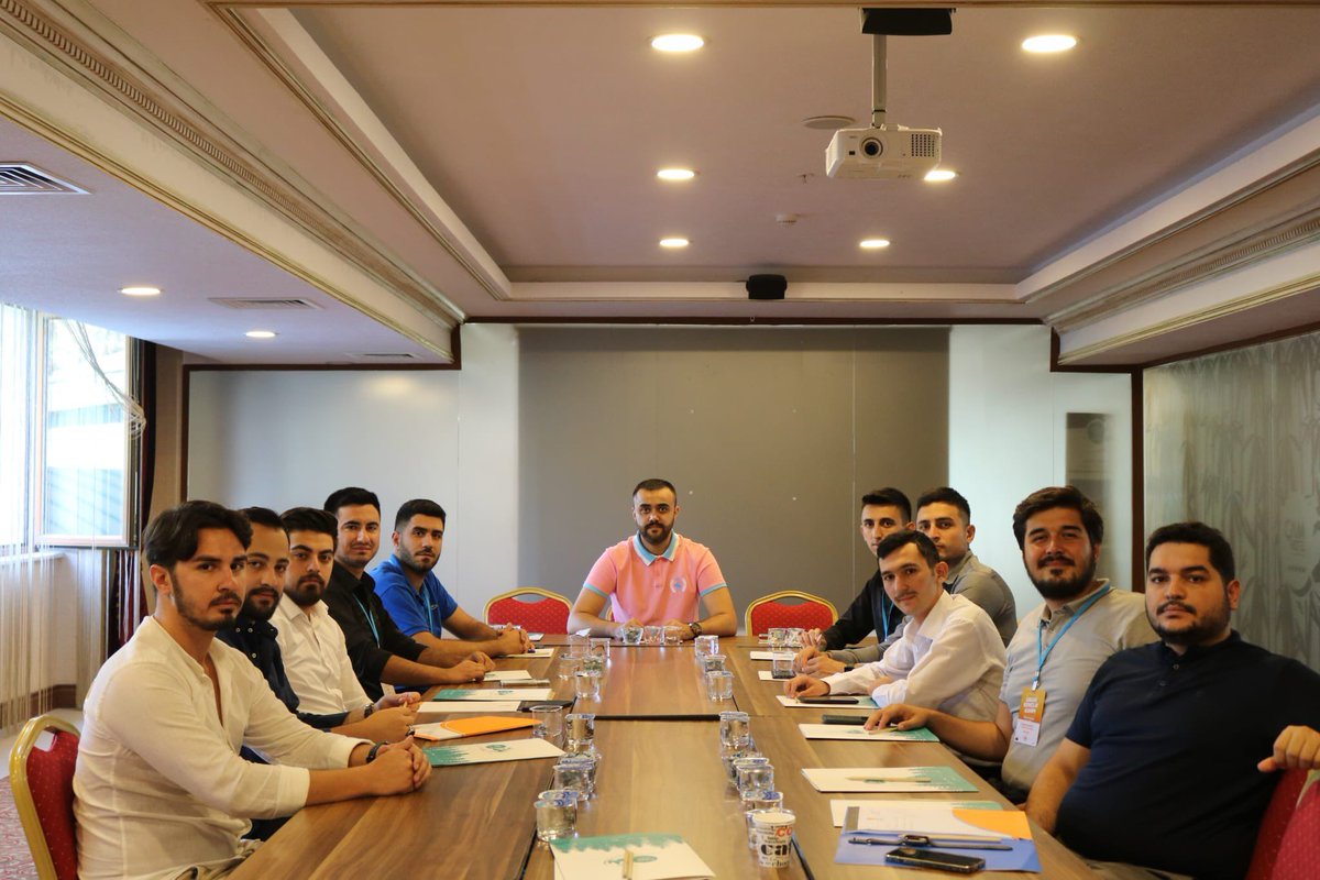 ÜniAK Gençlik Kampımızın 2. gününde MKYK üyemiz Marmara Koordinatörümüz Sn. <a href="/FatihUlutas00/">Fatih ULUTAŞ 🇹🇷</a> başkanımızın eşliğinde Marmara Bölge Toplantımızı gerçekleştirdik.