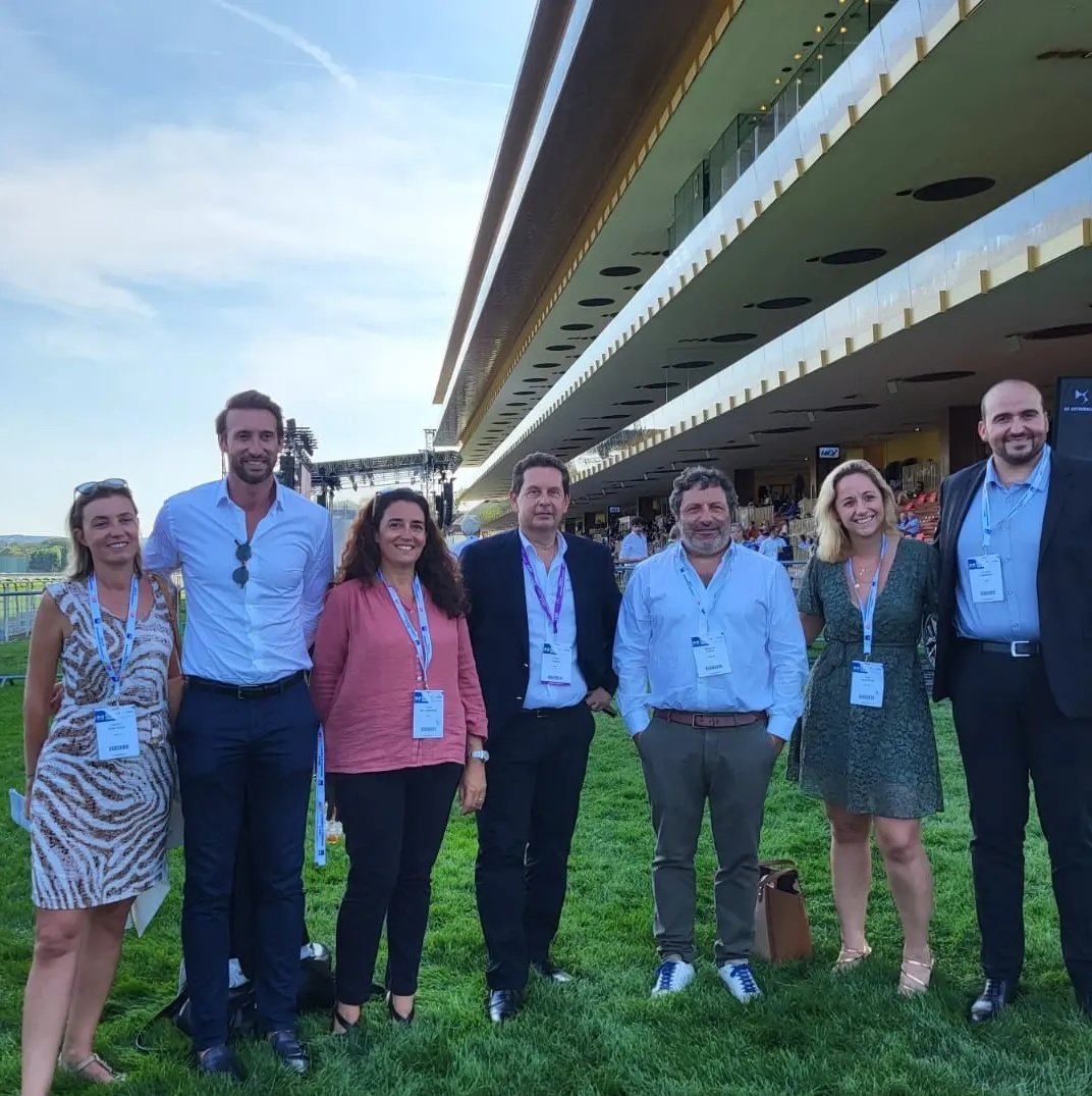 UPE13_'s tweet photo. 📸#LaREF22•La #TeamUpe13 présente au rdv du @medef. 👉Une délégation territoriale autour de @PKorcia pour représenter la force économique du 13 !💪 M.Tors, co-pste #comex40 BdR, intervenait pour valoriser les jeunes entrepreneurs du territoire, aux côtés de @jnbarrot @PaoWisecom https://t.co/huK21C4r4y