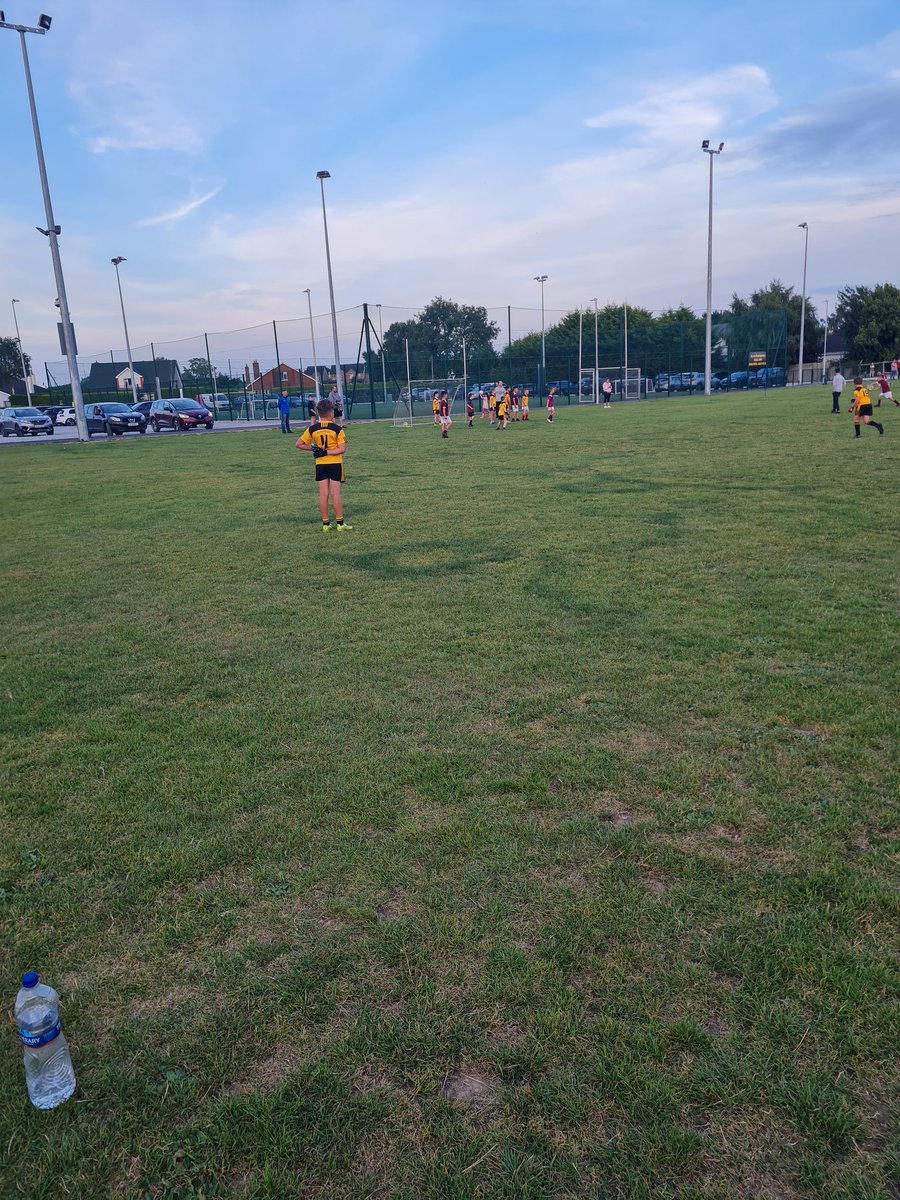 neilyheff's tweet photo. Well done to both teams tonight in Enfield at the u9 go games football match, great games with great skill and even better enthusiasm from the kids, we'll done to both @NaFiannaMeath @MoynalveyGFC teams, @MeathCoaching https://t.co/f5bZQc25If
