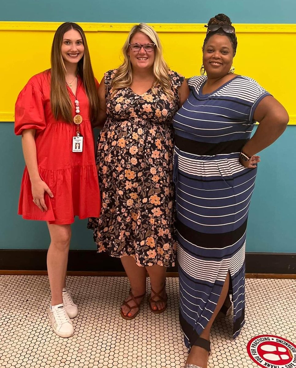 moran859's tweet photo. @6thDistrictElem we have a few new faces on our 2nd grade team!   They will be great. https://t.co/MsKQcNcrdz