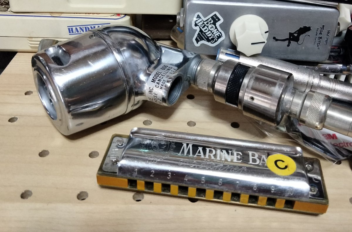 harpman0817's tweet photo. my new EV 606 harmonica mic !
なかなかイイ感じです😎👌🎵
#harmonica
#bluesharp
#electrovoice
#606
#harmonicamic
#mic https://t.co/tCtD1Y66ZR
