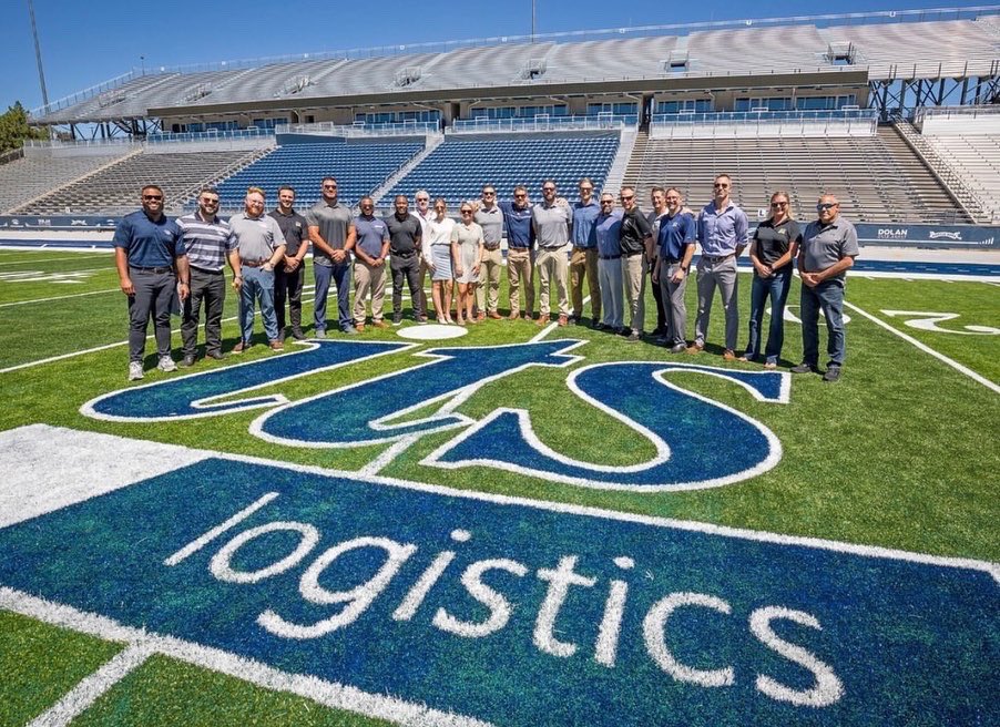ITSLogistics_'s tweet photo. Kicking off the @nevadawolfpack football season in true ITS fashion.💙🤍Say hello to the new Chris Ault Field sponsored by ITS Logistics. We’re ready to #BackThePack this season!🐺 https://t.co/97ptxFcZv8