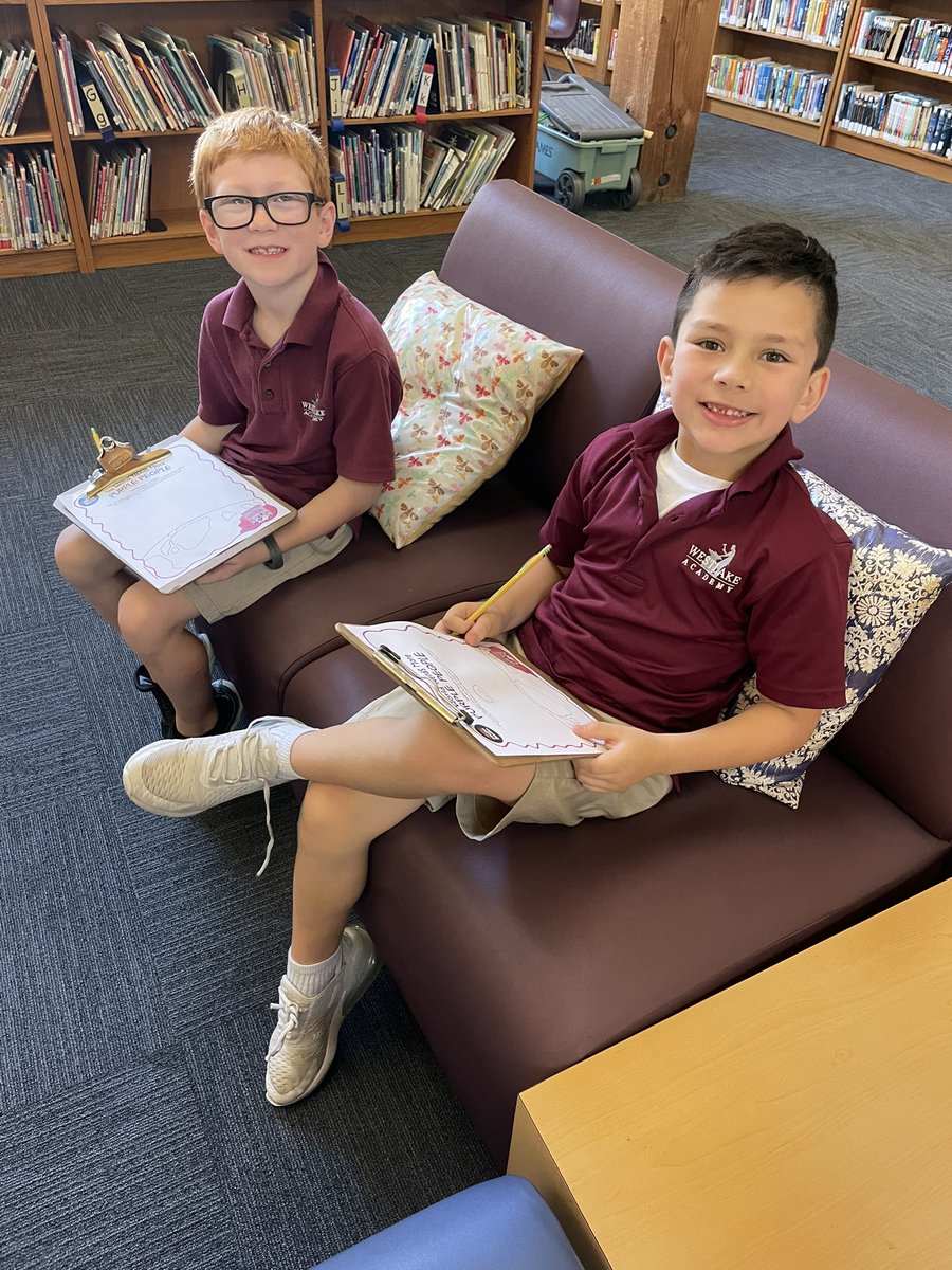 ibmisstitus's tweet image. G2 had great discussion over what it means to be a “purple person” - great connections made to the #IB learner profile traits! #waexcels #wabradleylibrary