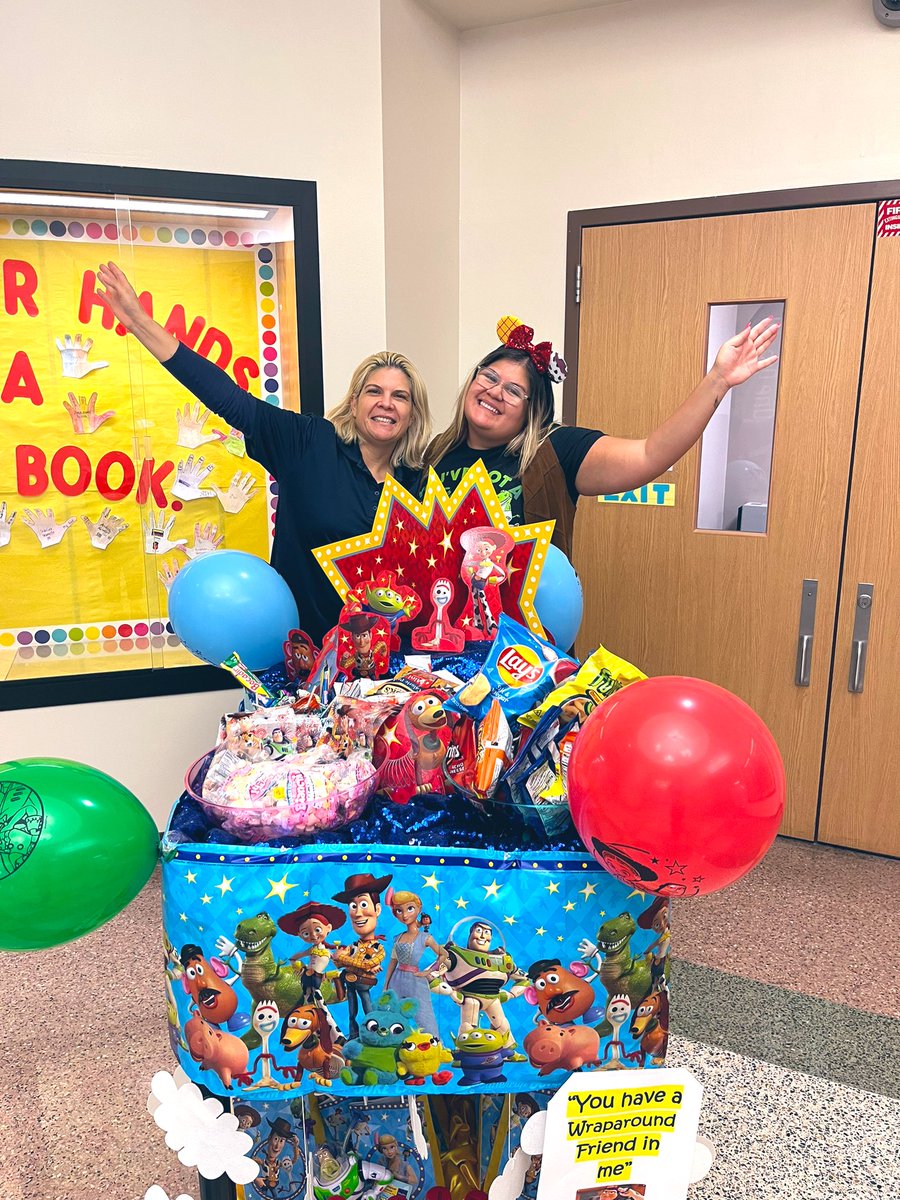 DailyWraparound's tweet image. It was a great day @RayKDailyElem 💙SAF campaign and increasing teacher morale @HISD_Wraparound