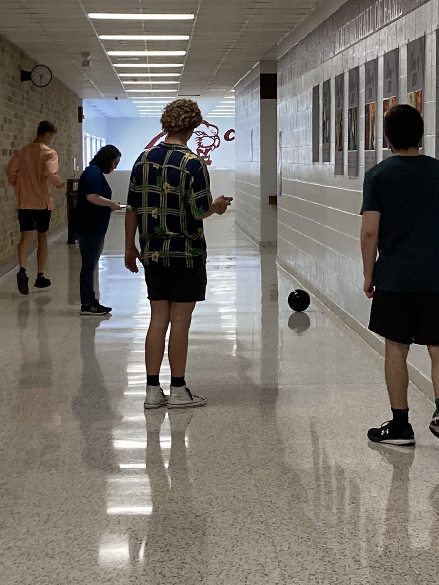 MrsManekeCN's tweet photo. Sometimes figuring out all the ways NOT to do a lab is a better learning experience than doing it the “right” way the first time. 🤣#PhunWithPhysics #CNProud #OpeningDoors https://t.co/ReJuRNKLoX