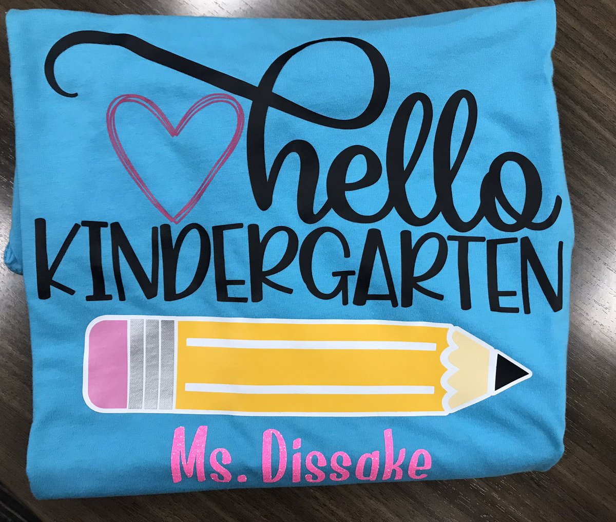 MatzkeElem1st's tweet photo. Thank you @jvm0905 for the super cute shirt! I feel so blessed and spoiled ๐ฅฐ. #MatzkeProud #TalentedTeammates https://t.co/0dFbcXkLFi