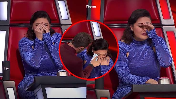 Yurifans_CDMX's tweet photo. Uno de los momentos más sentimentales que nos regaló @yuritaflowers durante su paso por @LaVozTvAzteca 

Hoy se termina esta temporada y ella ganará porque YURIDIA ES LA VOZ
#FinalLaVoz https://t.co/6wgp4PFr50