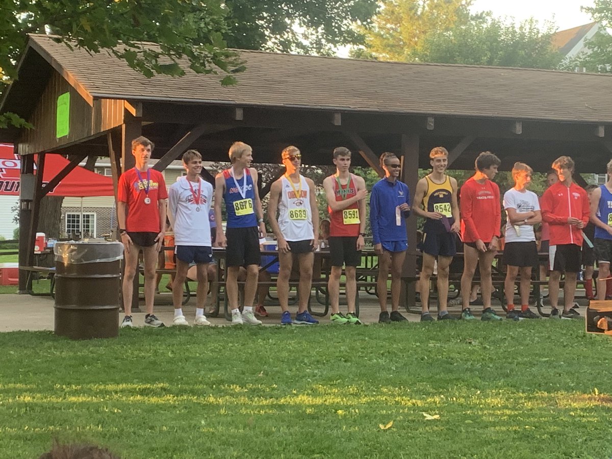 OHSboysXC's tweet photo. Nice first meet tonight at Monroe. JV wins, buoyed by Israel Mikkelson’s 1st place ; Varsity was 5 of 12 teams paced by Wil Cram in 4th. Next up is Verona Invite on Saturday. Full Results are at https://t.co/G9aMzm4fJV #tcb #TEAM https://t.co/mWCyrzhcDe