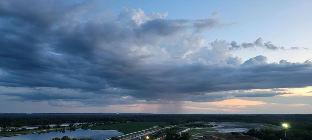 Looking South from GP Brewton at sunset.  <a href="/rzweather/">Spinks Megginson</a>
