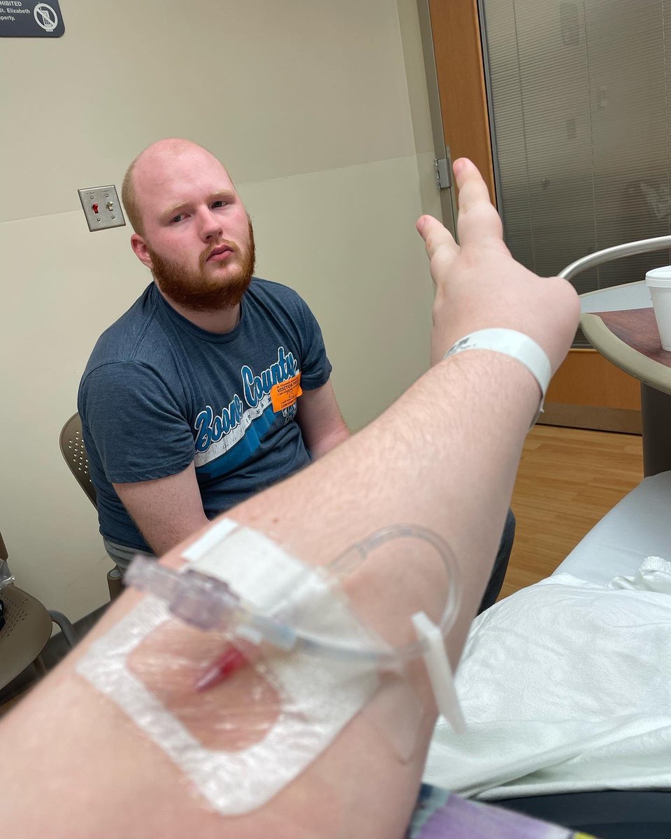 Han__the__Man's tweet photo. We love a trip to the hospital. I was diagnosed with multiple sclerosis today. MS is an auto immune disorder that attacks the nervous system. I’m one day deep and taking it a day at a time for the rest of my life. Still out here gaslighting, gatekeeping, and girlbossing. 🙃✌️ https://t.co/ckVSCyBeJG