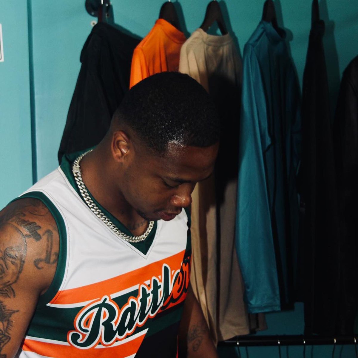 VanGoat3's tweet photo. Another custom jersey done by yours truly RATTLER NATION…#Rattlers #rattlernation #FAMU #leflore online now https://t.co/45ohhenkY4