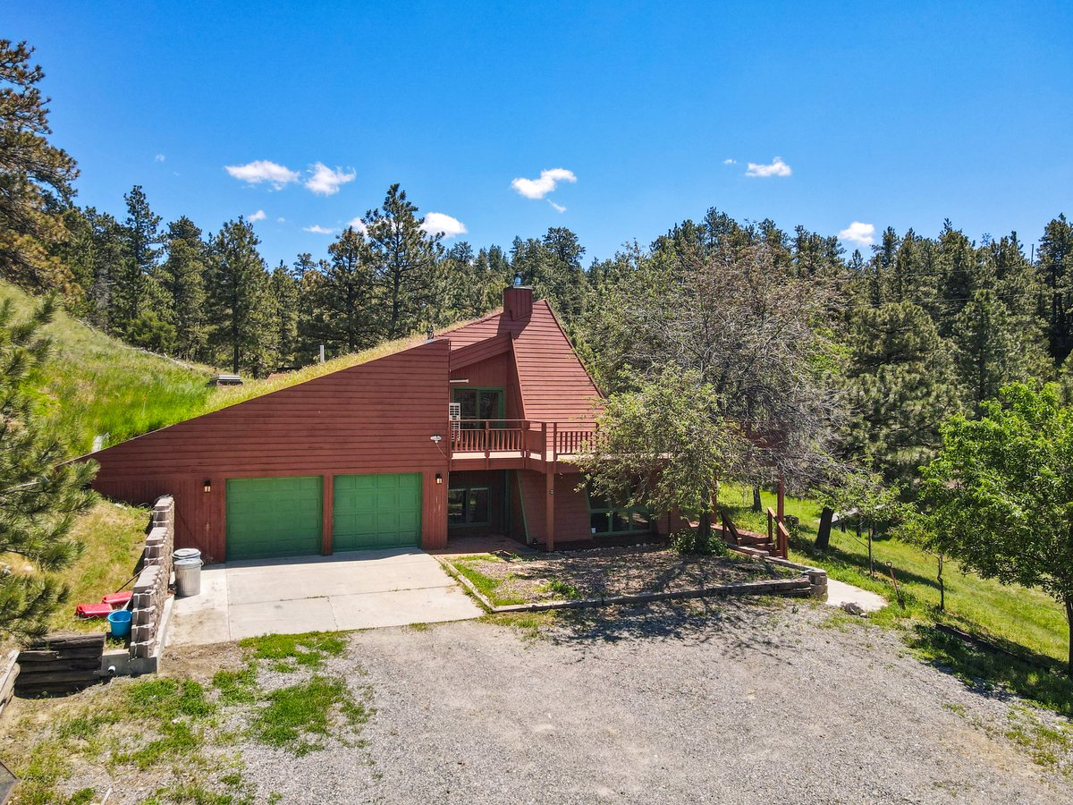 Survival_Realty's tweet photo. Energy Efficient Earth Bermed Home | $379,900 | Billings, Montana #survivalrealty #earthbermed #land #ruralhome #americanredoubt #homestead https://t.co/7xyma2ZhEz https://t.co/JBLpOyAjwY