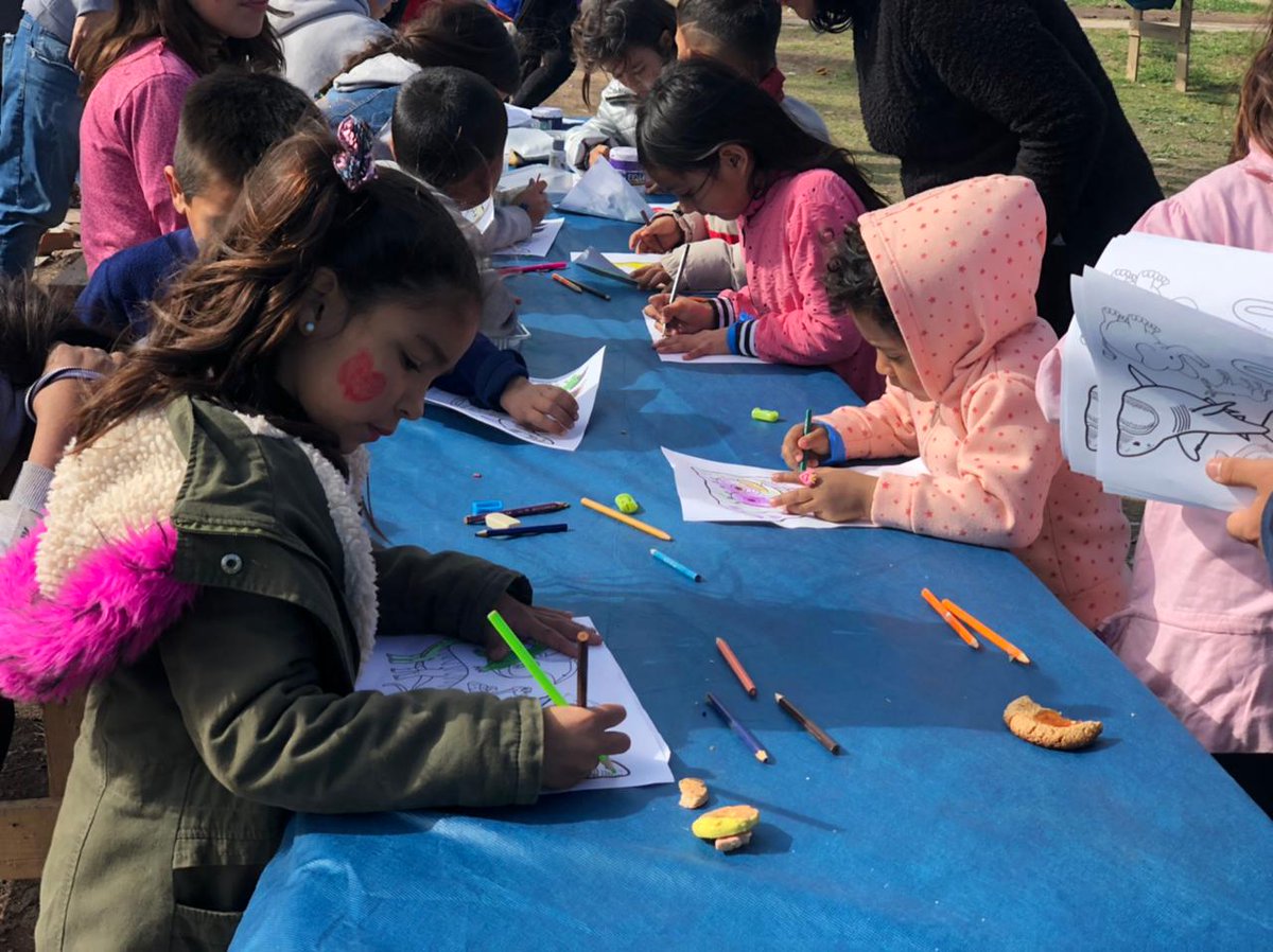 jppmescobar's tweet photo. DÍA DE LA NIÑEZ EN EL BARRIO AMANCAY. 🤹‍♀️🤸‍♀️🥳

Festejamos el día de nuestros únicos privilegiados en la plaza Sabino Navarro del barrio Amancay. 

https://t.co/dLwJvNGp8f https://t.co/XtepQWTS6c