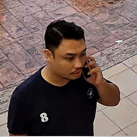 tastytheorycafe's tweet photo. Tolong RT muka scammer ni sampai orang Ipoh kenal muka dia. Dan peniaga-peniaga lain tak jadi mangsa. 

Hati-hati peniaga Meru Ipoh https://t.co/fR0GayxFlh