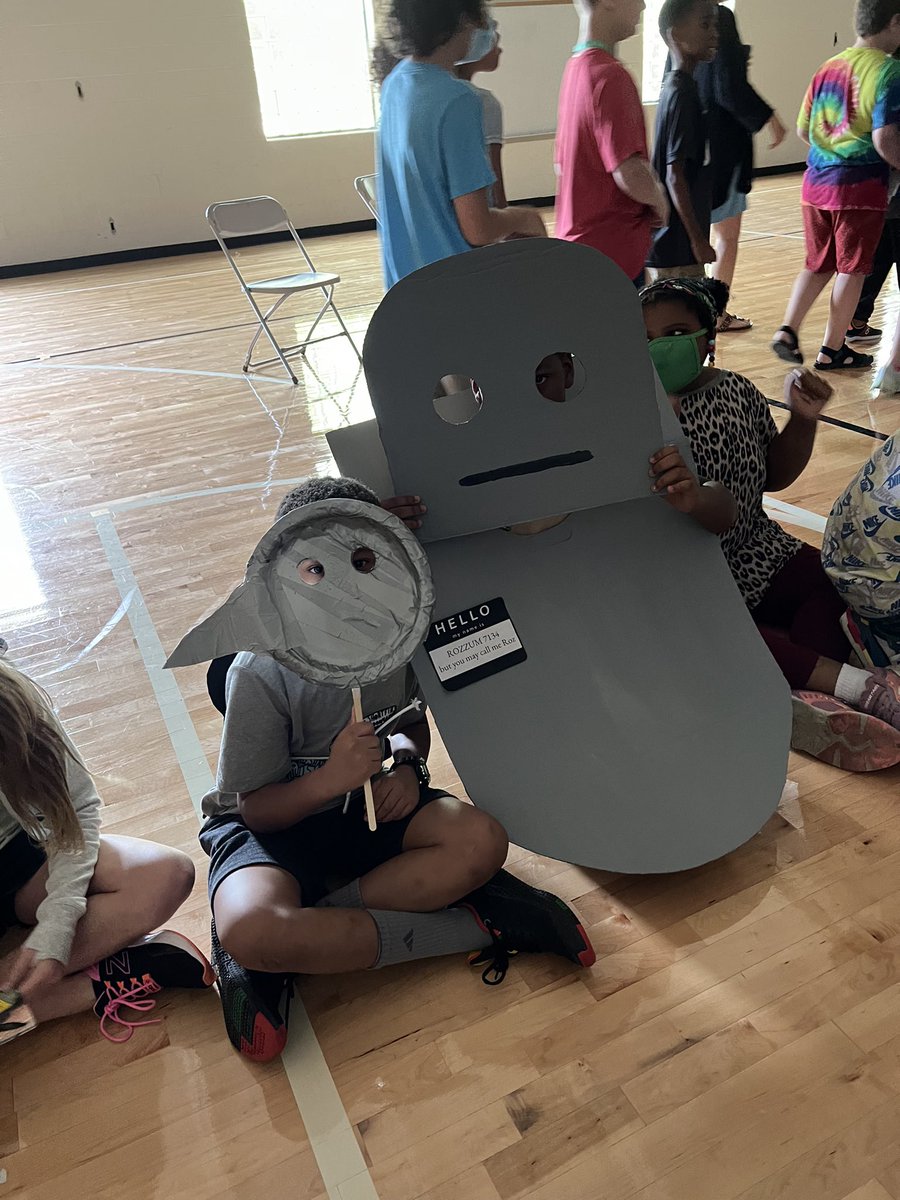 MRHE spent their afternoon enjoying an author visit from Peter Brown! Our students enjoyed an interactive experience filled with joy and laughter. Great times with <a href="/itspeterbrown/">peter brown!</a>!@MRH_Schools