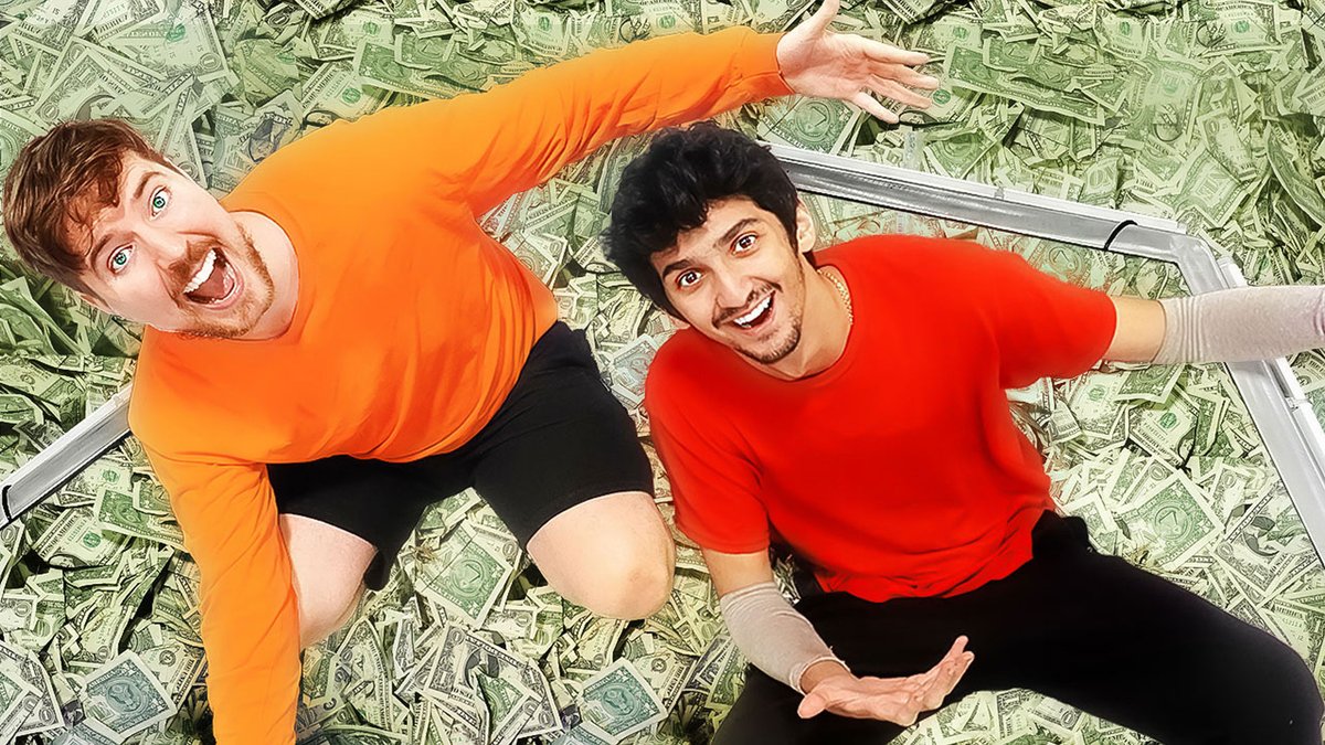 designbyrain's tweet image. YOO I BEEN LOOKING FOR SOMEONE NEEDING A DESIGNER WHO DOES BOTH SOCIAL MEDIA AND THUMBNAILS. I AM A BROKE COLLEGE STUDENT AND I'D LOVE TO WORK WITH YOU!! :)