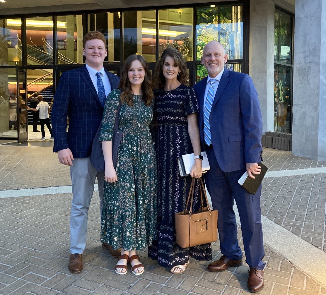 TorandHope's tweet image. So grateful to be able to attend the @campuschurchFL as we dropped our older 2 children off for college this weekend. So thankful for this ministry! Always feels like home when we come back to visit. @JeffRedlin @ConnectPCC @PCCEVP @PresidentPCC