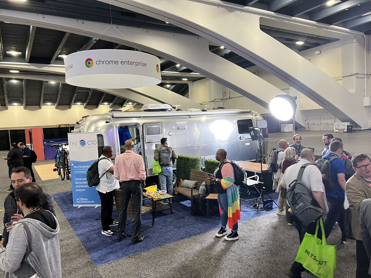 CTOAdvisor's tweet image. I feel like an @Airstream_Inc dealer. So many Cloud Architects stopping by the booth to take a look inside. #VMWareExplore #CTOARoadTrip