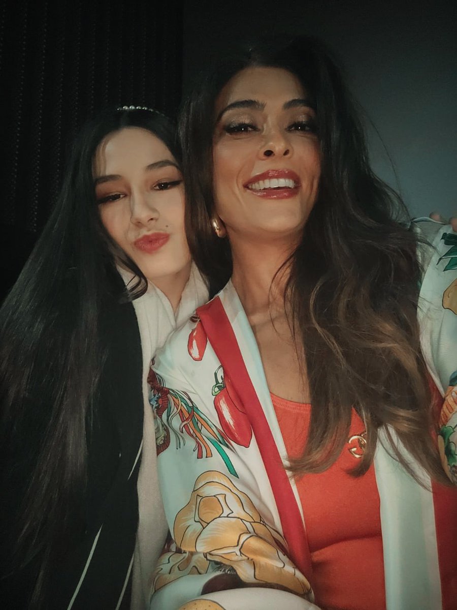 paesmem_'s tweet photo. 2021 X 2022. 
Te amo pra sempre xuxu.❤️ https://t.co/XhrLK8EdCm
