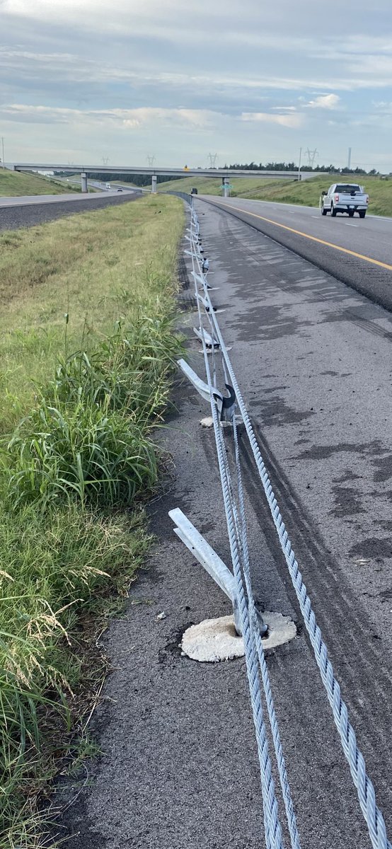 SuzieQuackers2's tweet photo. Found this at work today 25 posts on the Catch Fence shredded! Come on people keep it between the lines! #StaySafeInWorkZones #DontDrinkAndDrive #WeWorkHere https://t.co/IOZSK8UACC