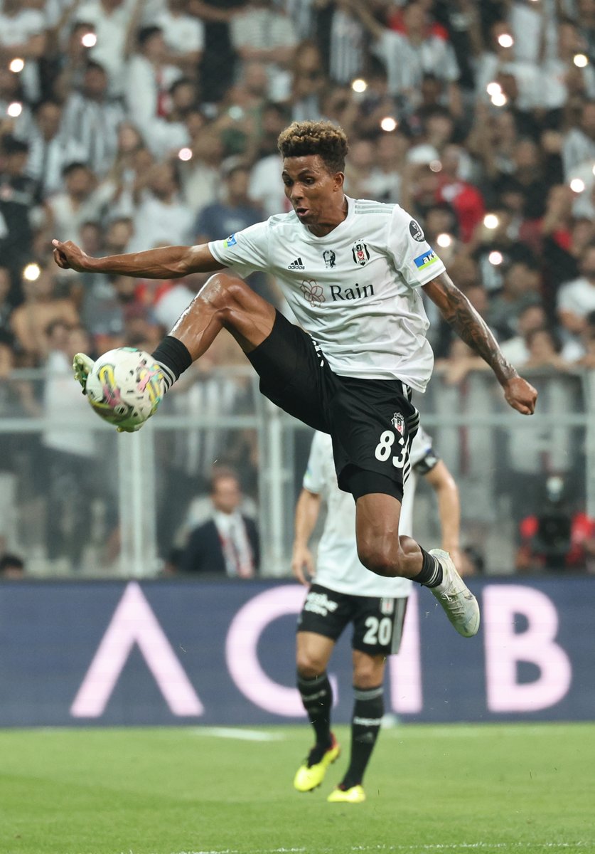 Besiktas's tweet photo. ✨ 𝑮𝒆𝒅𝒔𝒐𝒏 𝑭𝒆𝒓𝒏𝒂𝒏𝒅𝒆𝒔 https://t.co/NP3JluSyF8