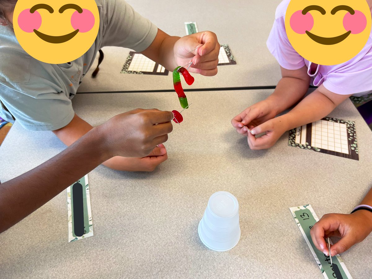 MissWakefieldNC's tweet photo. Day #1 teaching in the 🇺🇸 ✅. We had lots of fun getting to know each other and learning our new routines. We spent the afternoon working on our Teamwork trying to save Fred the gummy worm. @BuckhornCreekES @ParticipateLrng https://t.co/C15XFHLAcD