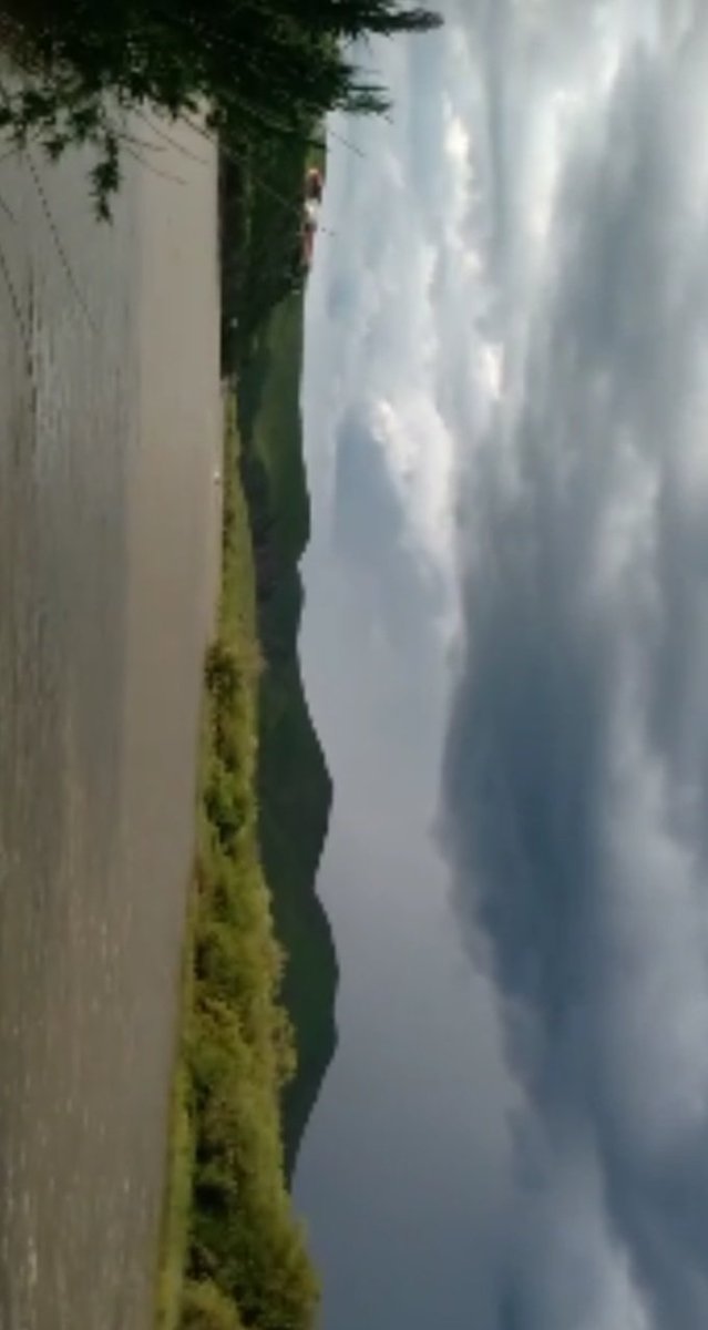 Rod_Mat_'s tweet photo. #RioConchos 🙏🏻
Y ya llueve en la sierra
🌧🌧 no tarda en llegar al pueblo! https://t.co/QjruWBMnWp