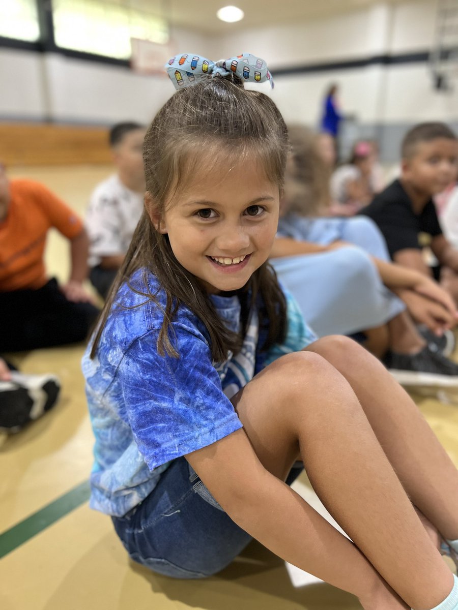 cbbpayne's tweet image. Family and friends makes #MAFirstDay and #MACSawesome! #JOfamily @MACSchools