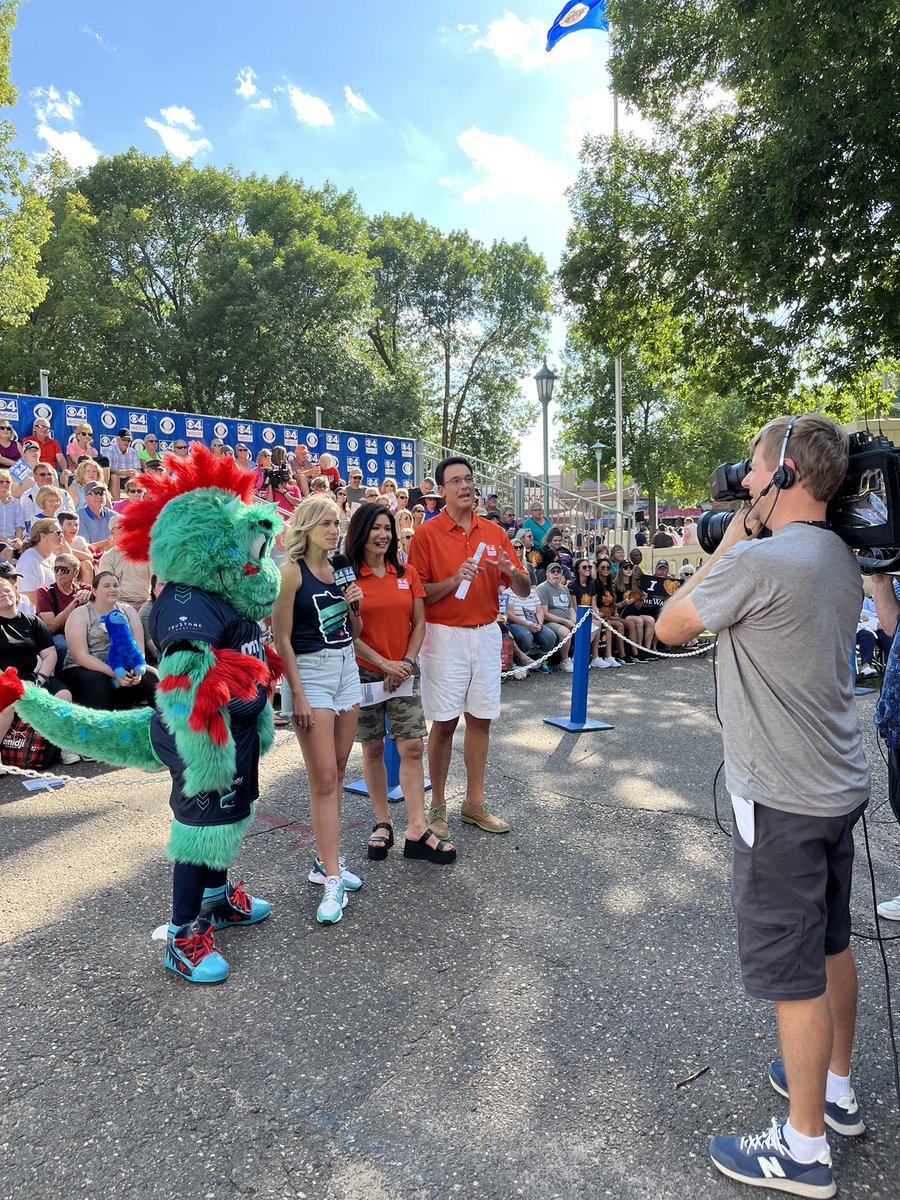 MNAuroraFC's tweet photo. On Air at the Fair with @WCCO! 💫 #AuroraOnAStick https://t.co/CGQLISFBH2
